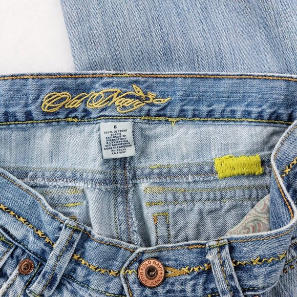 Old Navy Y2K Patchwork Capri Blue Jeans Cropped Light Wash Distressed Size 6 - Picture 6 of 11
